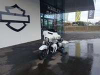 Gebrauchtmotorrad Harley-Davidson Touring Street Glide Special FLHXS