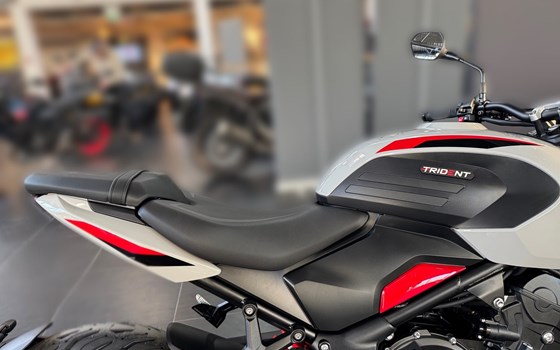 Neufahrzeug Triumph Trident 800 - Bild 11