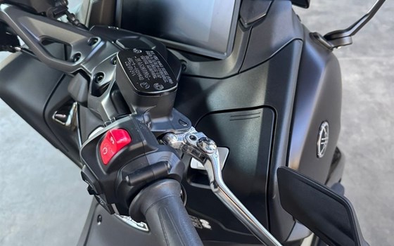 Gebrauchtmotorrad Yamaha TMAX 560 Tech Max - Bild 5