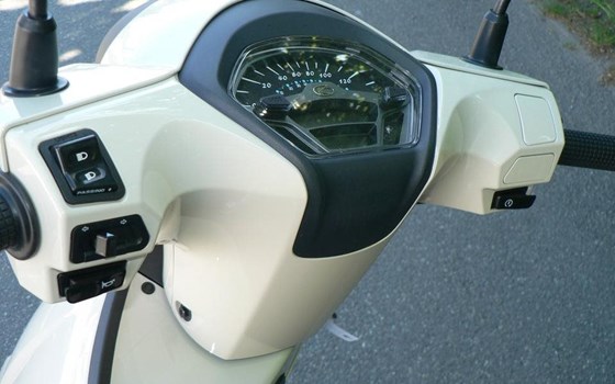 Neufahrzeug Kymco Like II 125i ABS - Bild 11