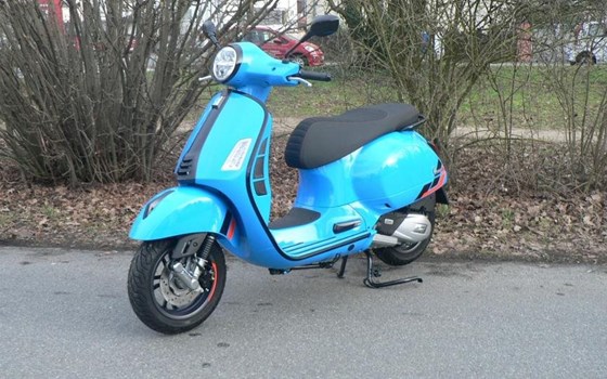 Neufahrzeug Vespa GTS 125 i.e. Super Sport - Bild 2