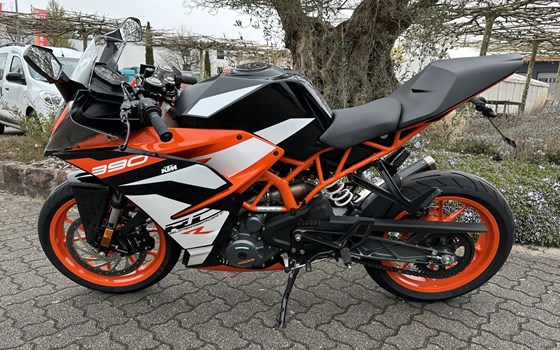 Gebrauchtmotorrad KTM RC 390 - Bild 3