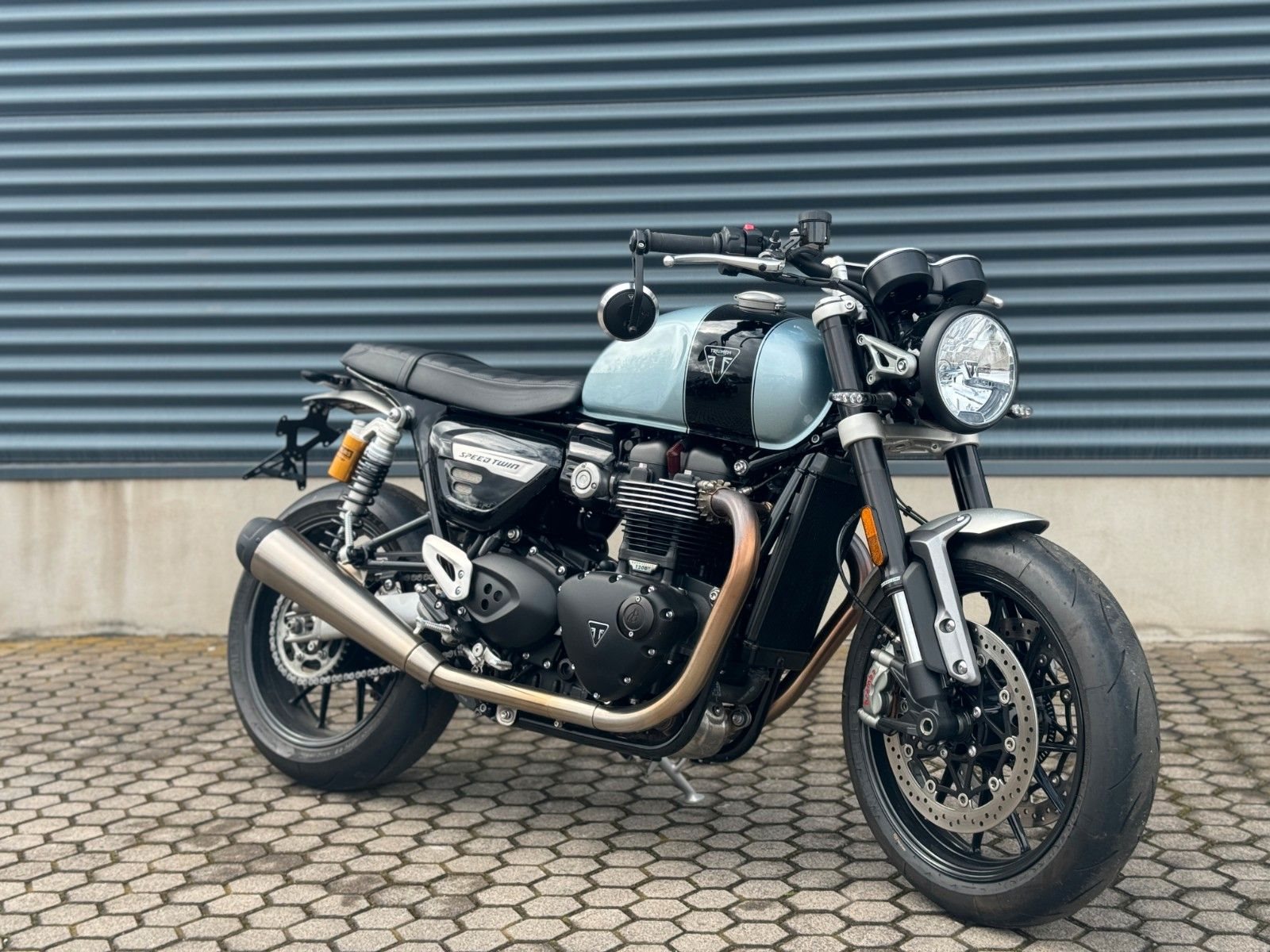 Triumph Speed Twin Breitling Limited Edition