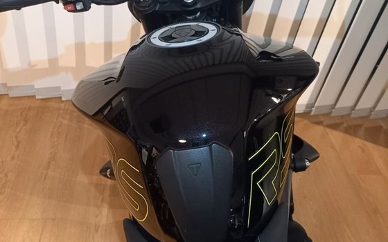 Gebrauchtmotorrad Triumph Street Triple RS - Bild 10