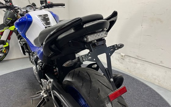 Gebrauchtmotorrad Suzuki SFV 650 Gladius - Bild 7