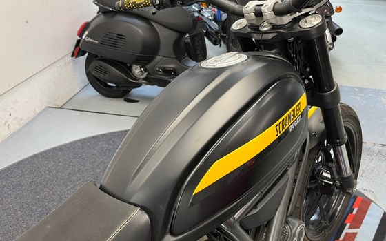 Gebrauchtmotorrad Ducati Scrambler Icon - Bild 9