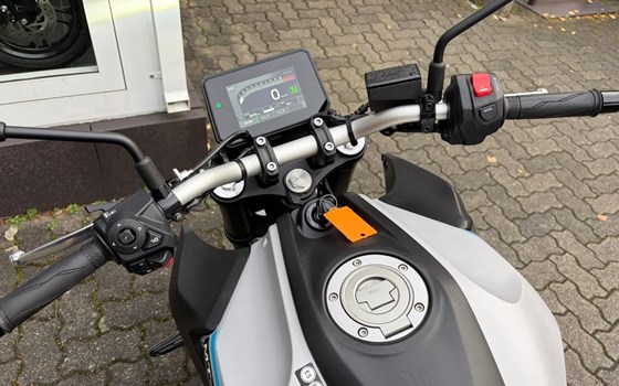 Gebrauchtmotorrad Yamaha MT-07 - Bild 9