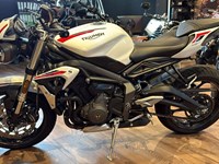 Gebrauchtmotorrad Triumph Street Triple S A2