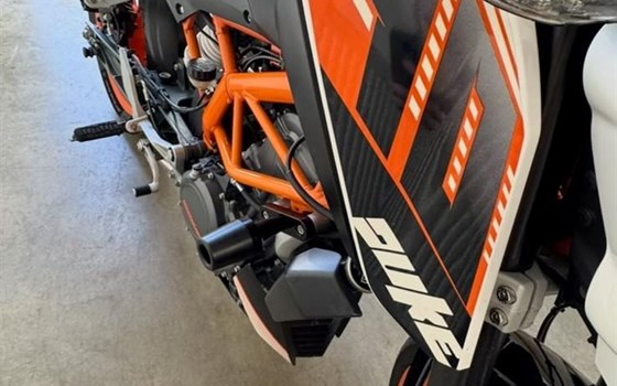 Gebrauchtmotorrad KTM 390 Duke - Bild 2