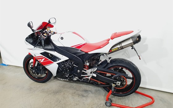 Gebrauchtmotorrad Yamaha R1 - Bild 8