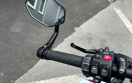 Gebrauchtmotorrad BMW M 1000 R - Bild 9