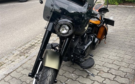 Gebrauchtmotorrad Harley-Davidson Softail Slim S - Bild 6