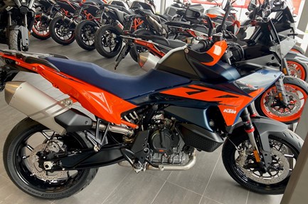 KTM 890 SMT