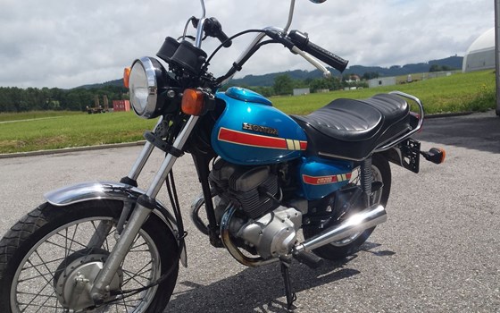 Gebrauchtmotorrad Honda CM 200 T - Bild 4