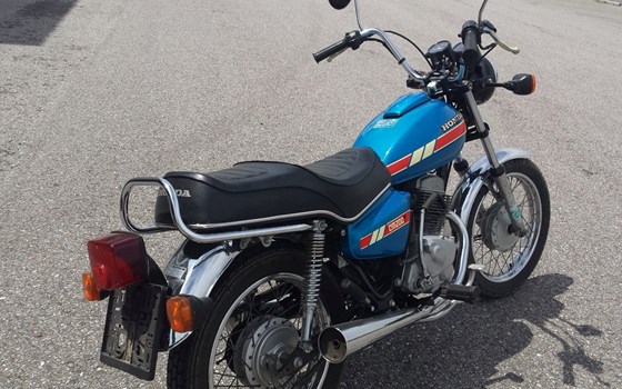 Gebrauchtmotorrad Honda CM 200 T - Bild 5