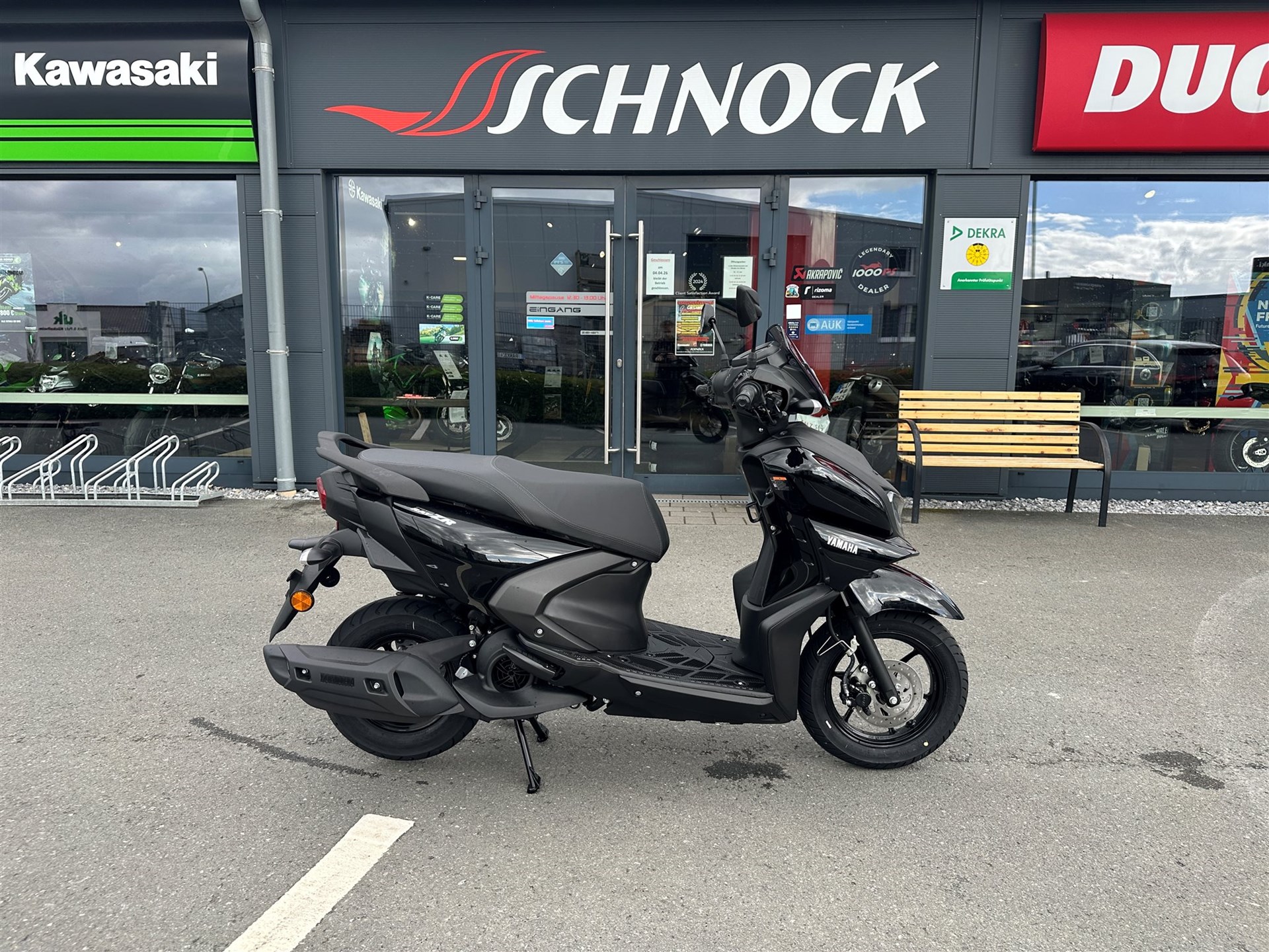 Yamaha RayZR