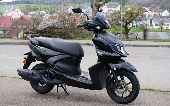 Gebrauchtmotorrad Yamaha RayZR - Bild 3