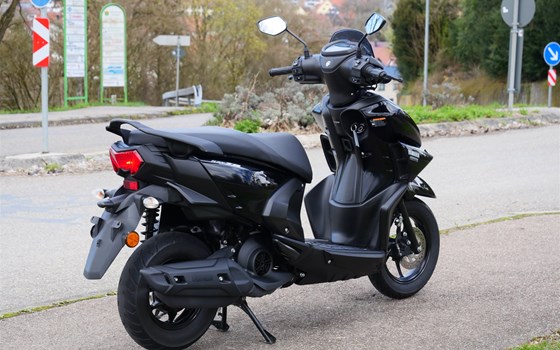 Gebrauchtmotorrad Yamaha RayZR - Bild 5