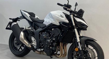 Neumotorrad Honda CB1000 Hornet