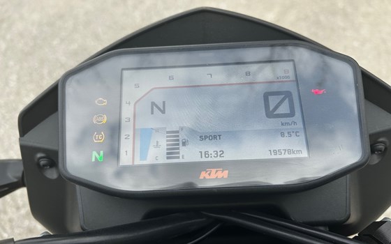Gebrauchtmotorrad KTM 690 Duke R - Bild 12