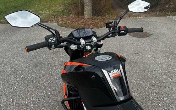 Gebrauchtmotorrad KTM 690 Duke R - Bild 7