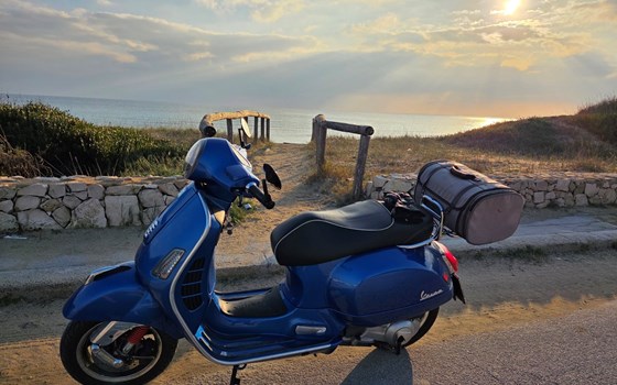 Gebrauchtmotorrad Vespa GTS 300 i.e. - Bild 1