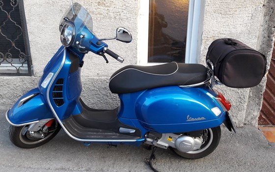 Gebrauchtmotorrad Vespa GTS 300 i.e. - Bild 3