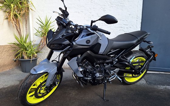 Gebrauchtmotorrad Yamaha MT-09 - Bild 1