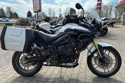 Triumph Tiger 800