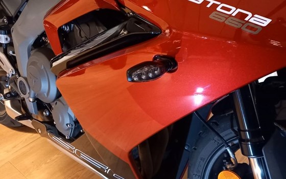 Gebrauchtmotorrad Triumph Daytona 660 - Bild 6