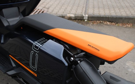 Gebrauchtmotorrad BMW CE 04 - Bild 12