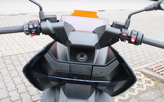 Gebrauchtmotorrad BMW CE 04 - Bild 13