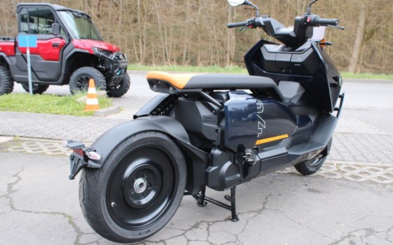 Gebrauchtmotorrad BMW CE 04 - Bild 4