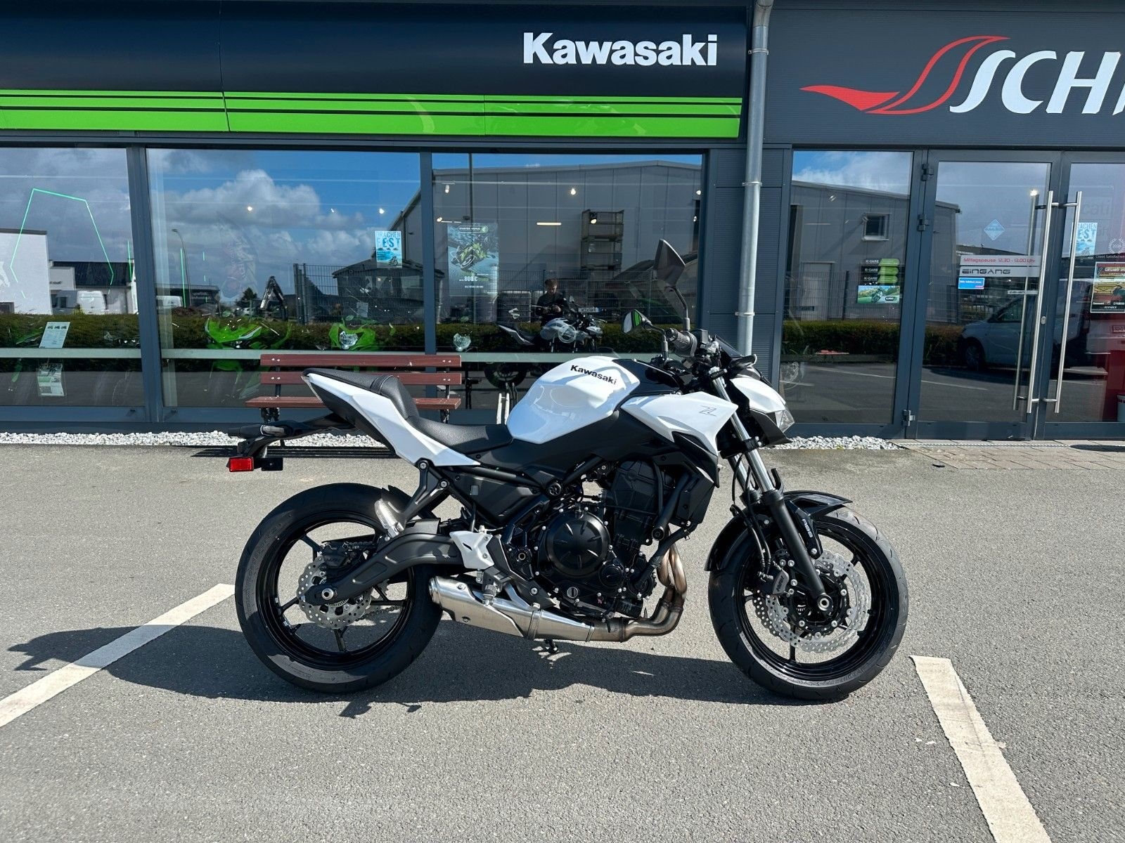 Kawasaki Z650, 650 € Starterbonus