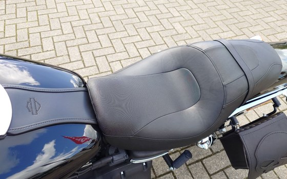 Gebrauchtmotorrad Harley-Davidson Dyna Fat Bob FXDF - Bild 21