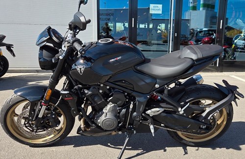 Neumotorrad Triumph Trident 800