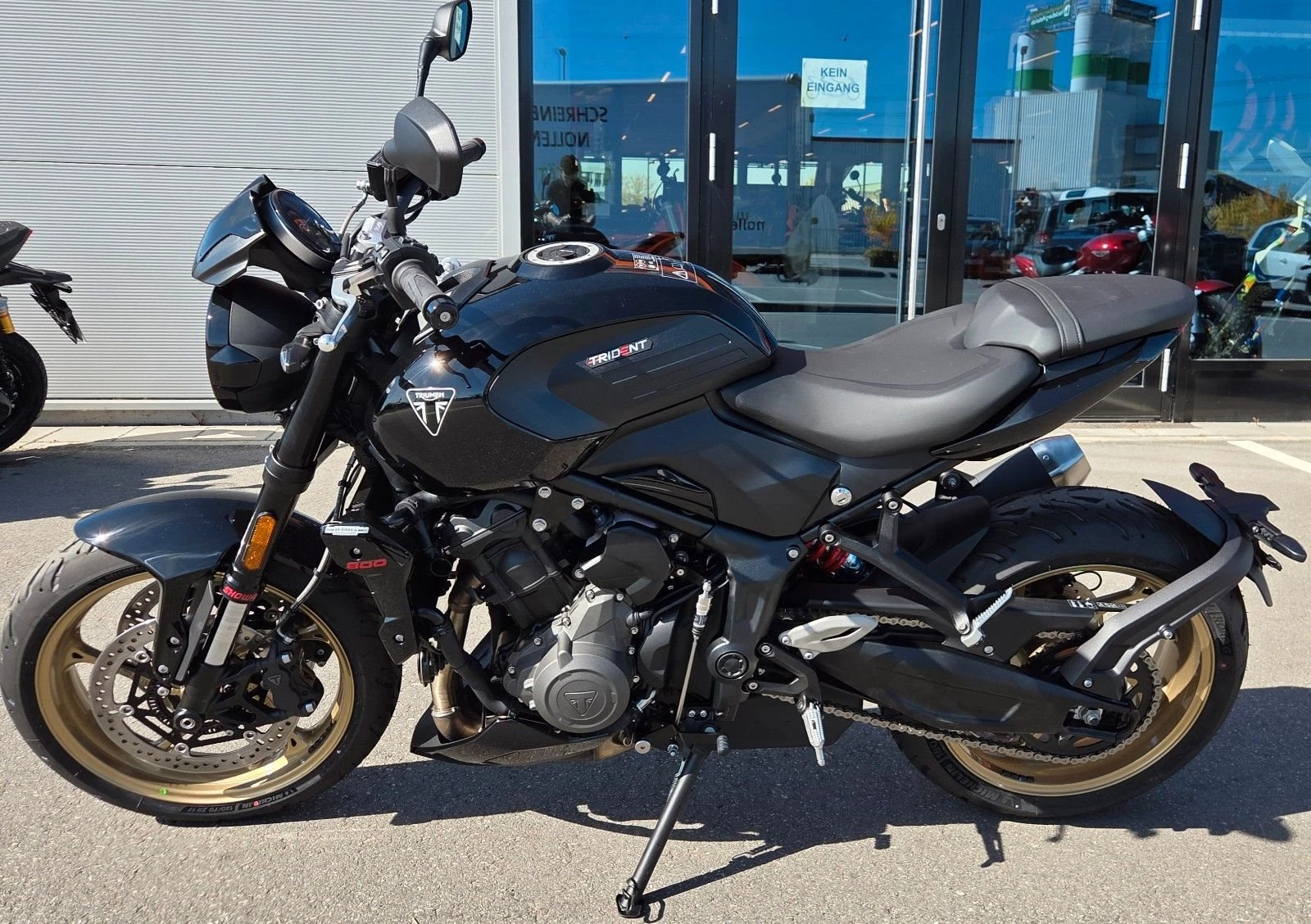 Triumph Trident 800