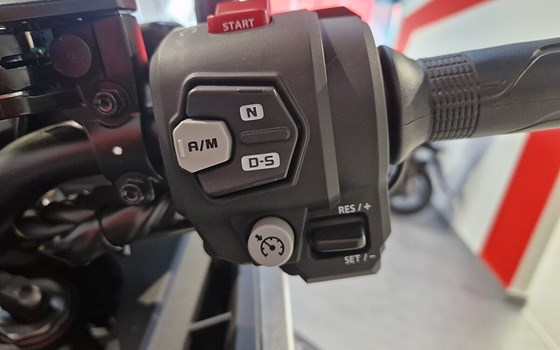 Neufahrzeug Honda NT1100 DCT Electronic Suspension - Bild 5