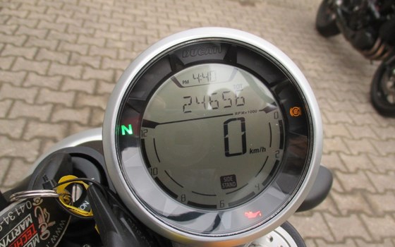 Gebrauchtmotorrad Ducati Scrambler Classic - Bild 10