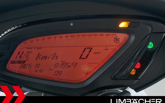 Gebrauchtmotorrad MV Agusta Brutale 800 - Bild 12