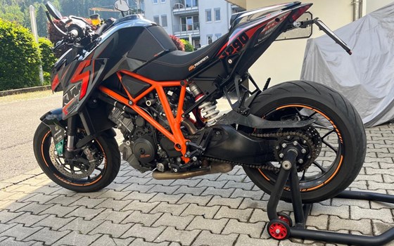 Gebrauchtmotorrad KTM 1290 Super Duke R - Bild 1