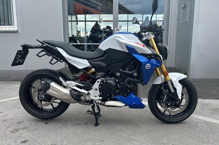 BMW F 900 R