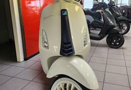 Neumotorrad Vespa Sprint 125