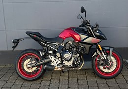 Neumotorrad Suzuki GSX-8S