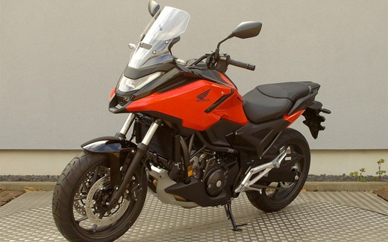 Gebrauchtmotorrad Honda NC750X DCT - Bild 4