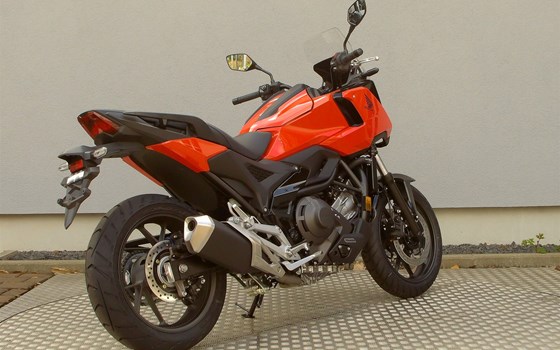 Gebrauchtmotorrad Honda NC750X DCT - Bild 8