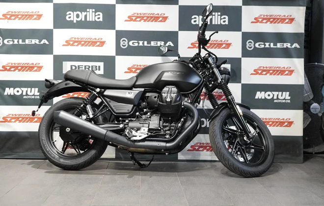 Moto Guzzi V7 Stone