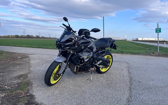Gebrauchtmotorrad Yamaha MT-10 - Bild 4