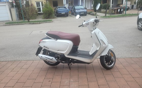 Gebrauchtmotorrad Kymco Like 125 - Bild 2