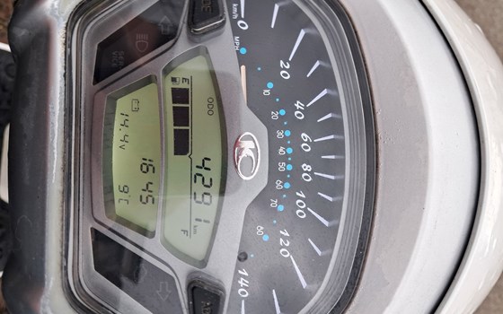 Gebrauchtmotorrad Kymco Like 125 - Bild 5